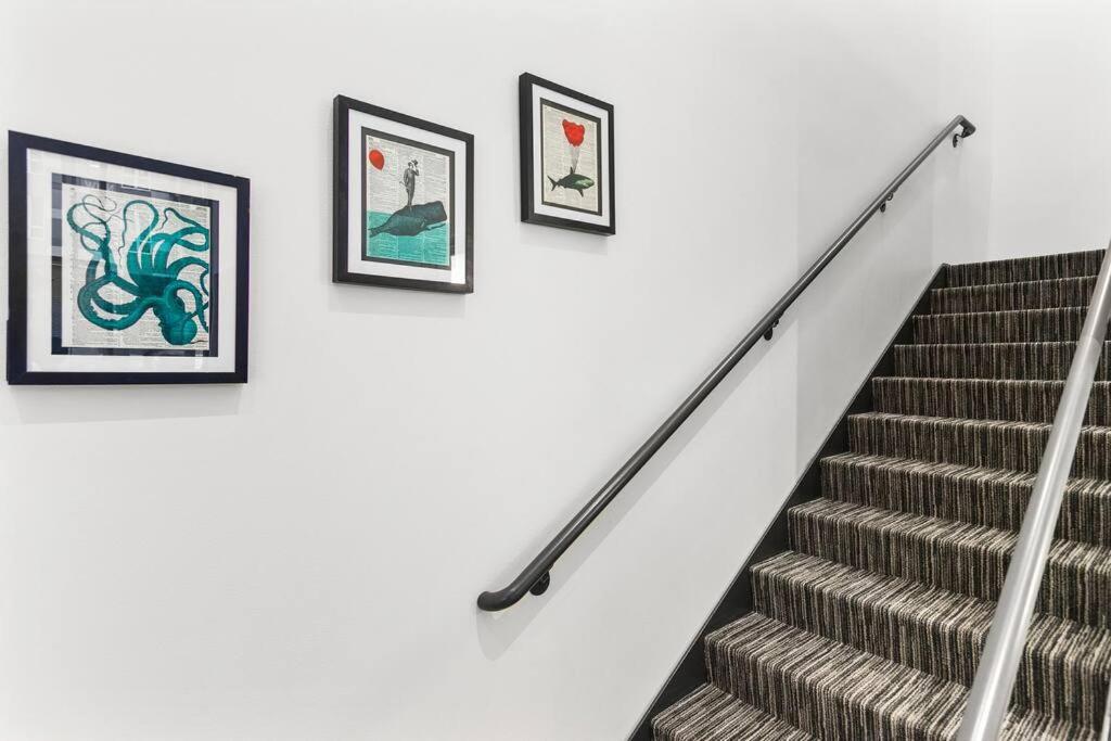 Airy And Open Corner Loft - 92 Walkscore Redmond Esterno foto