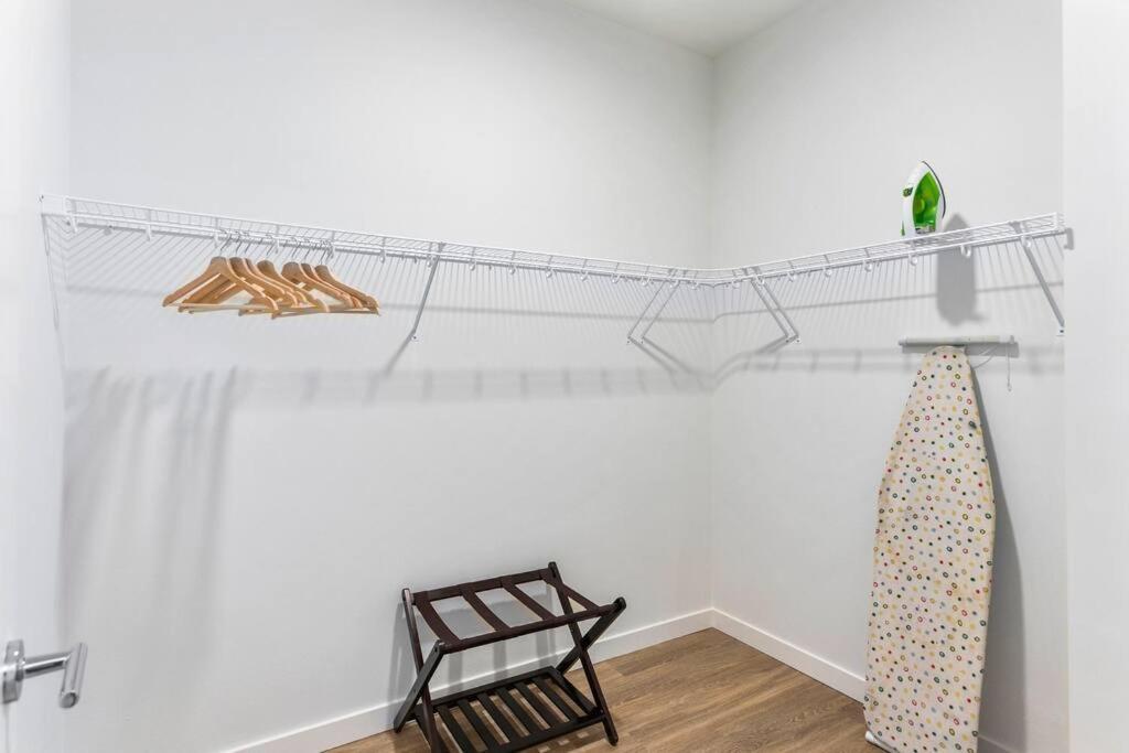 Airy And Open Corner Loft - 92 Walkscore Redmond Esterno foto